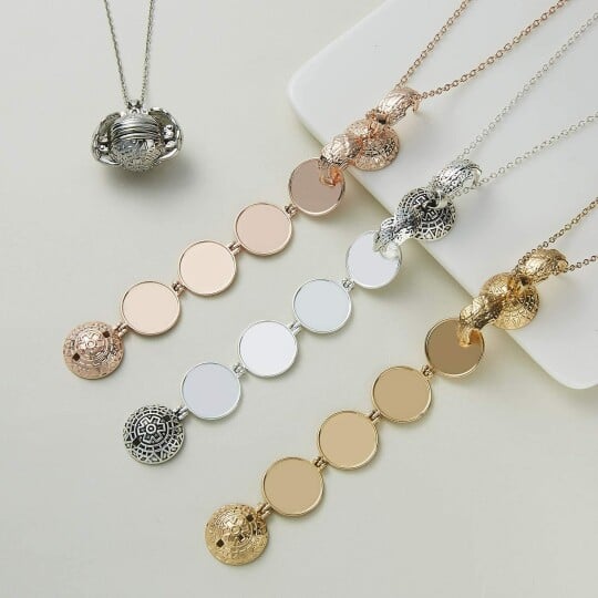 Mother's Day Gift - Expanding Photo Box Necklace