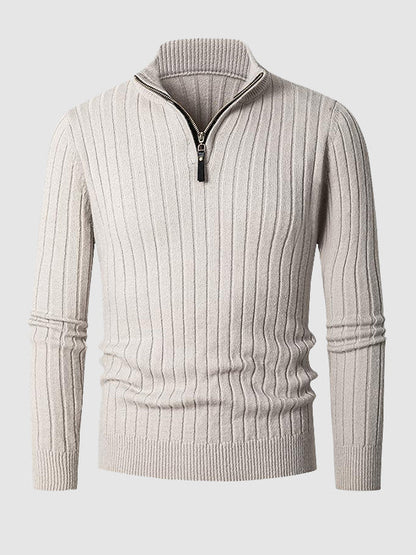 Herrenpullover mit Zopfmuster und Reißverschluss und Stehkragen
