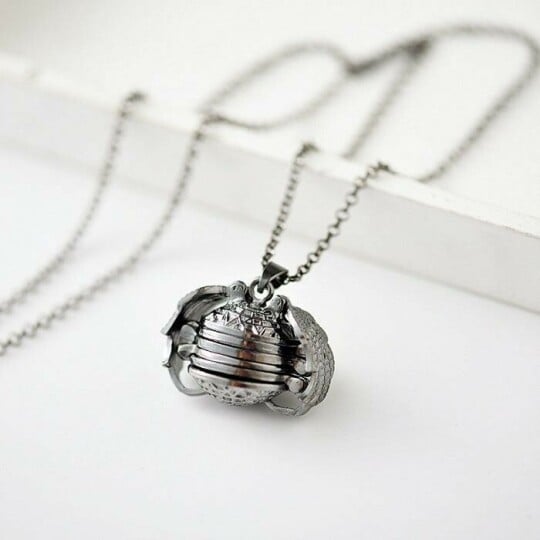 Mother's Day Gift - Expanding Photo Box Necklace