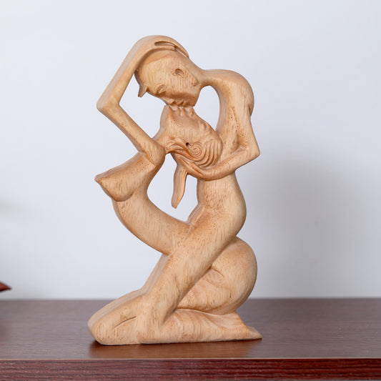 Eternal Couple's Kiss Statue Decorative Artwork Ornament