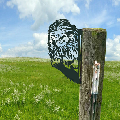 Animal metal art showing middle finger